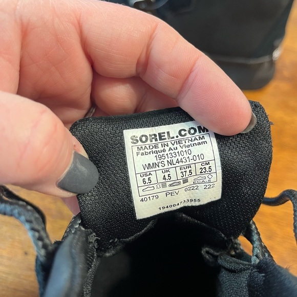 New Sorel Out N About Waterproof black lace up boot size 6.5 - Picture 11 of 12